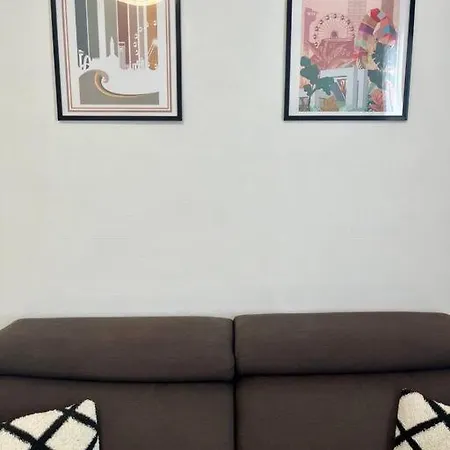 Le 57 Havrais Apartment